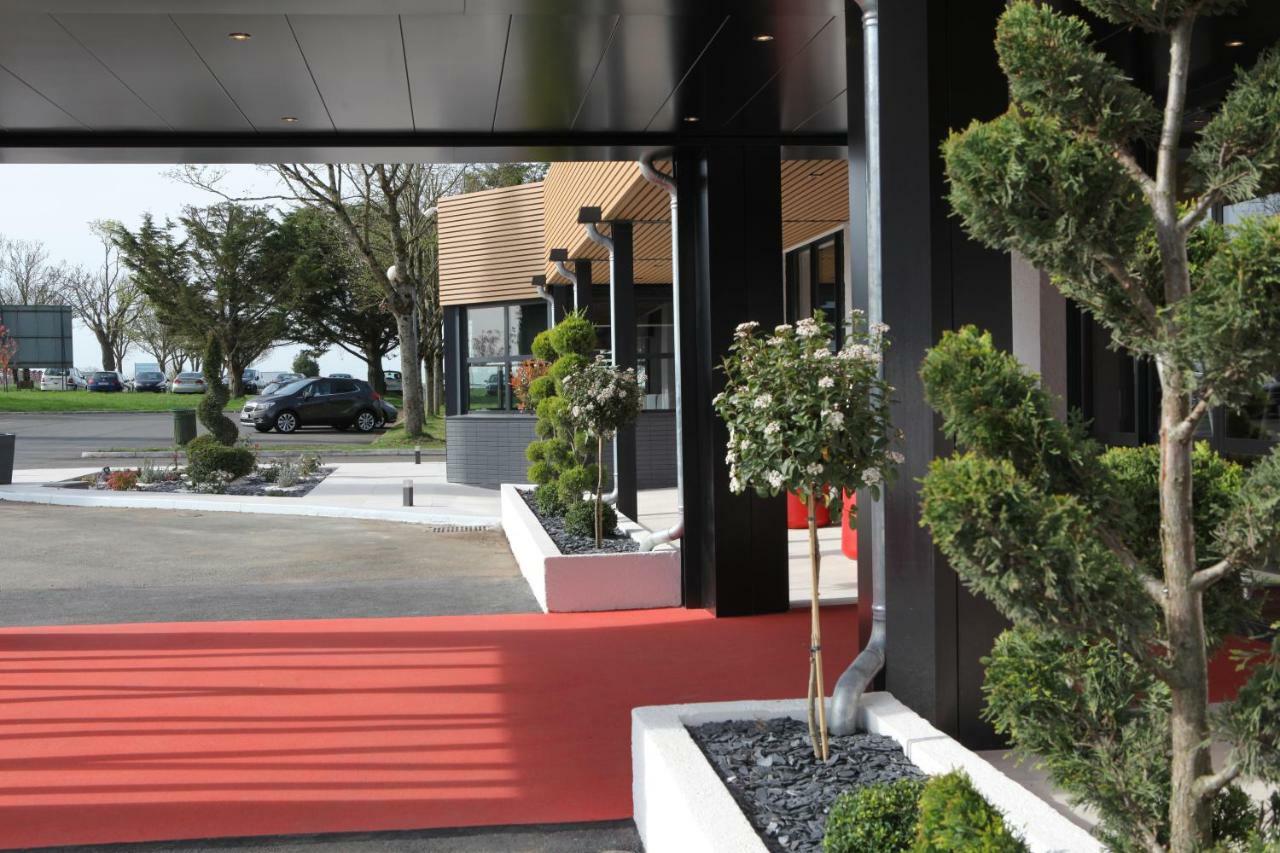 Logis Hotel Relais Saint Jacques - Chateauroux Déols Exterior photo